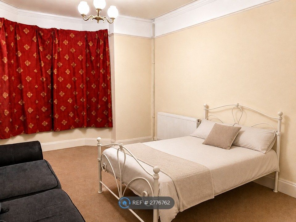 Property photo 1 of 9 Room 1
