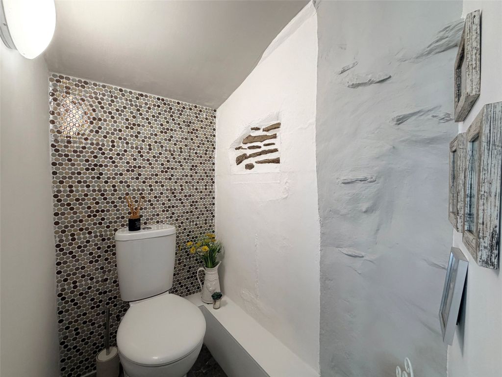 Additional image 10 of 3 bed detached house for saleEast Street, Braunton, Devon EX33