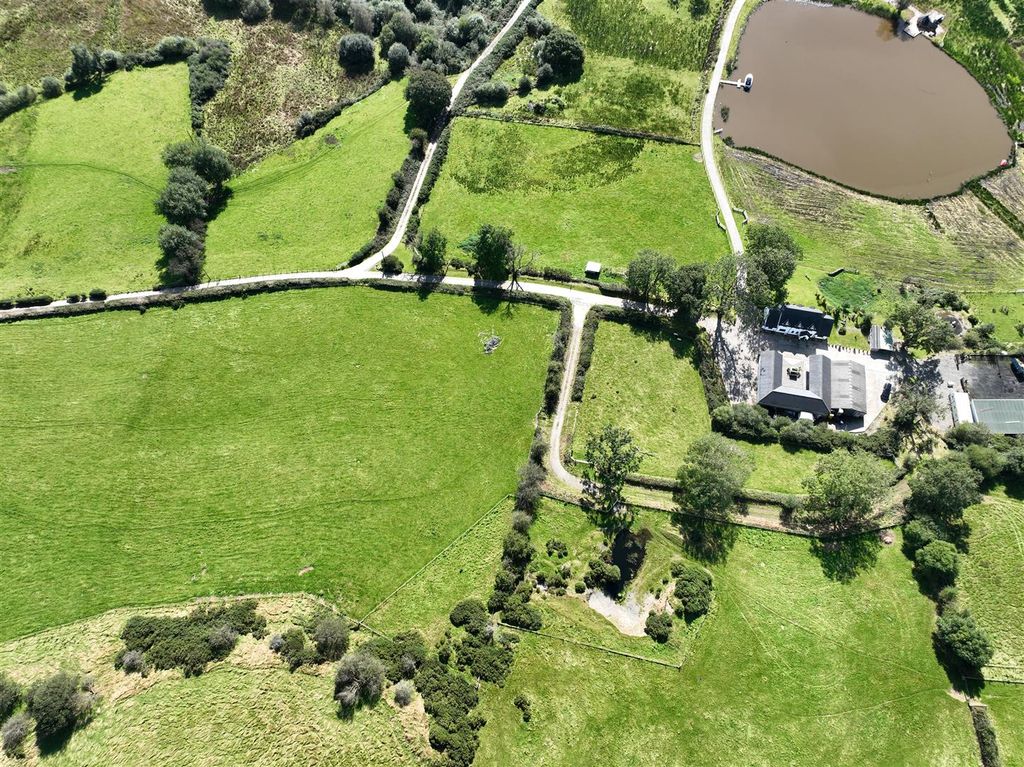 Property photo 2 of 65 Ty'n Gaer Land.Jpg