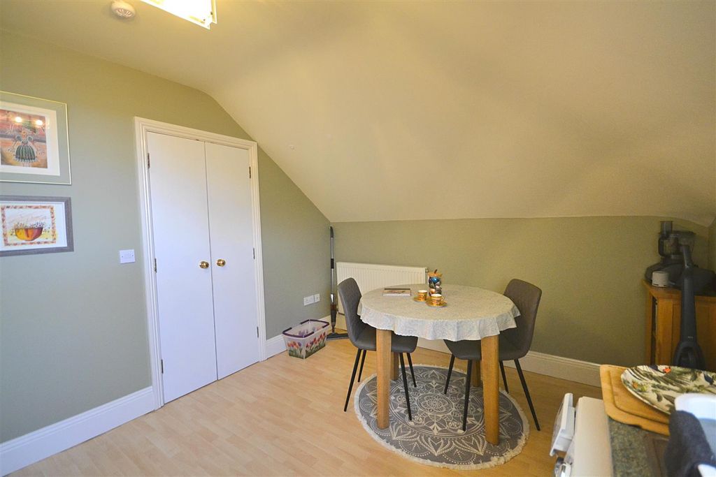 Property photo 3 of 15 17 (26).Png