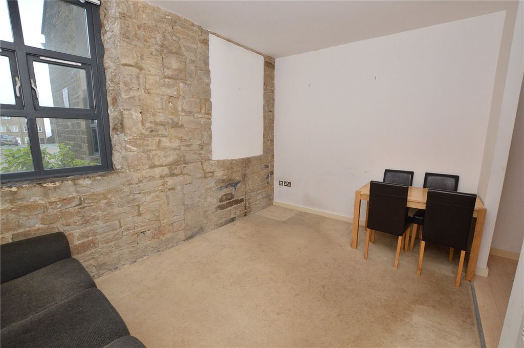 Property photo 3 of 9 Picture No. 02