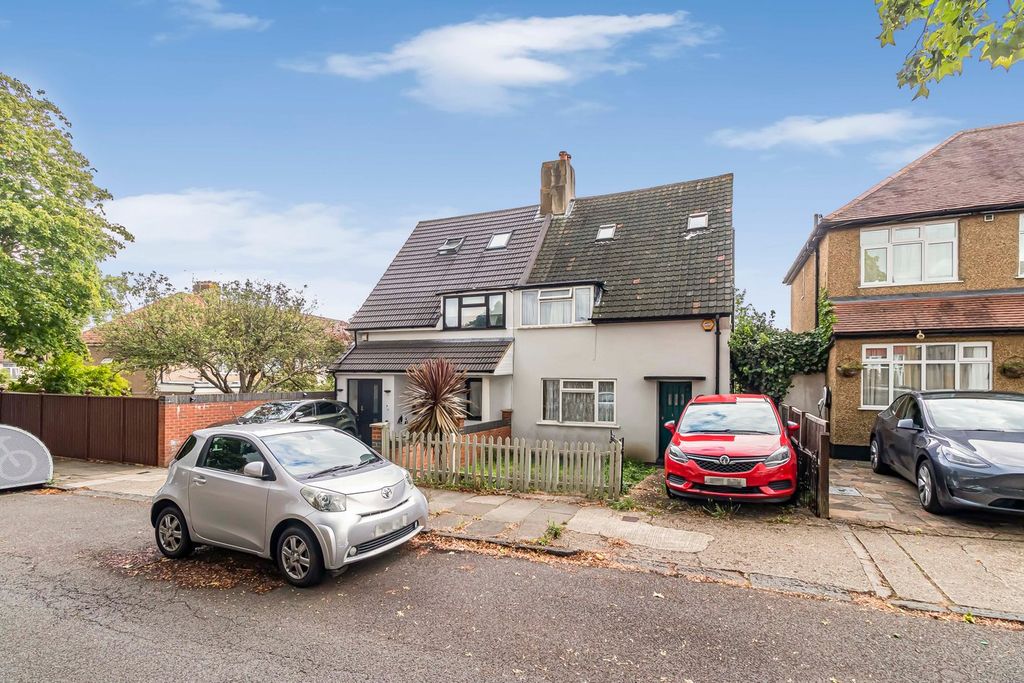 Property photo 1 of 31