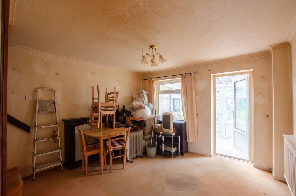 Property photo 3 of 9 12 Cherry Tree Close - Tps Bodmin 01208 74182-1