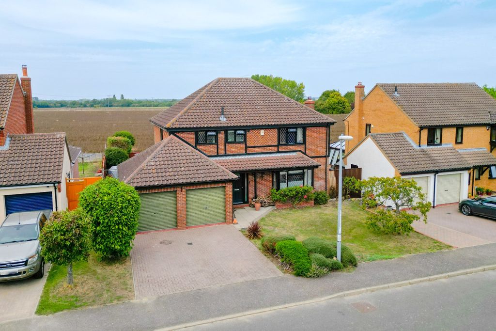 Property photo 1 of 23 4437180