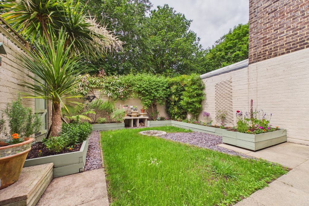 Property photo 1 of 7 Picture No. 14