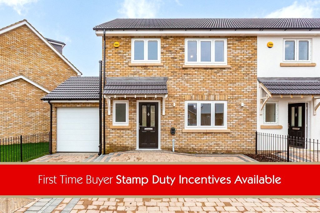 Property photo 1 of 11 Front