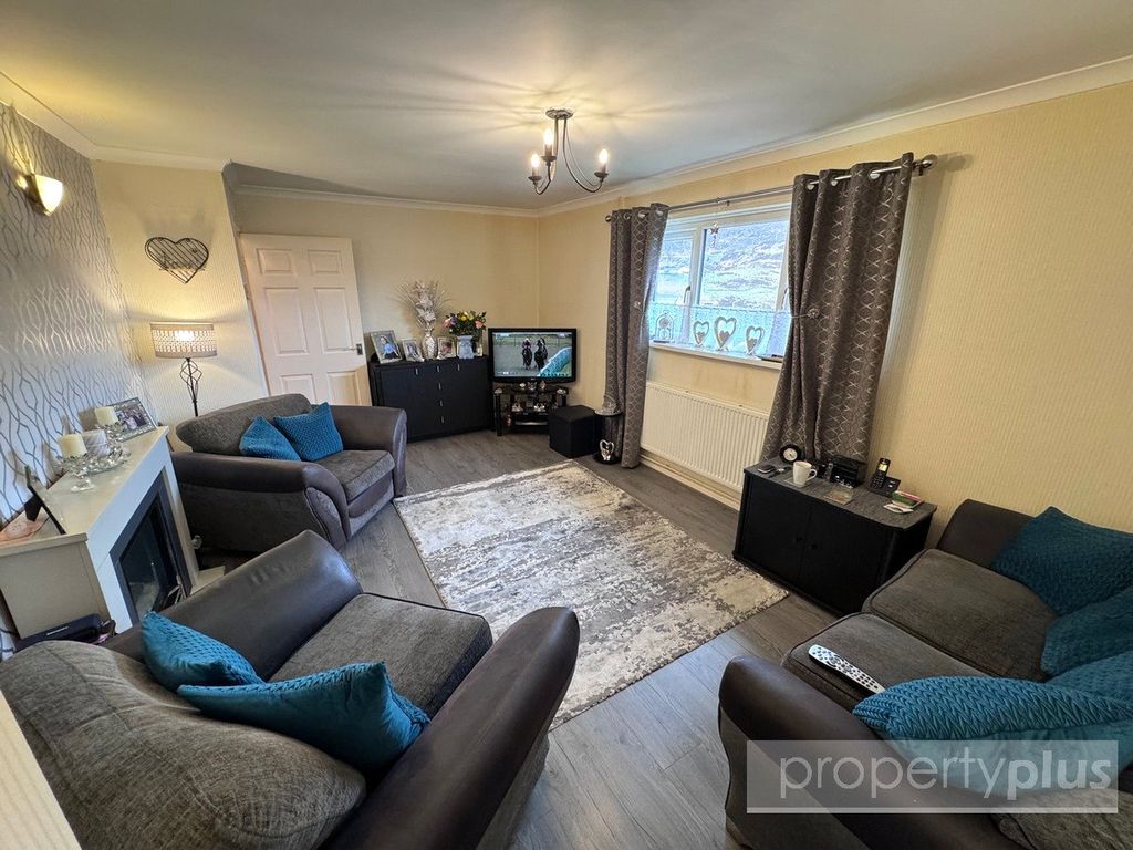 Property photo 2 of 12 Picture No. 06