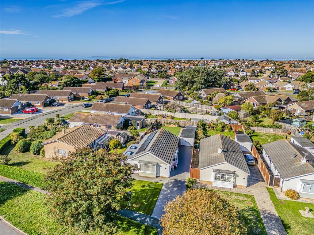 Property photo 2 of 22 Sunnymead Drive-Aerials-Porticomarketing-Nexa-9.Jp