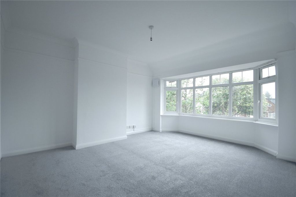 Property photo 3 of 12 Picture No. 17