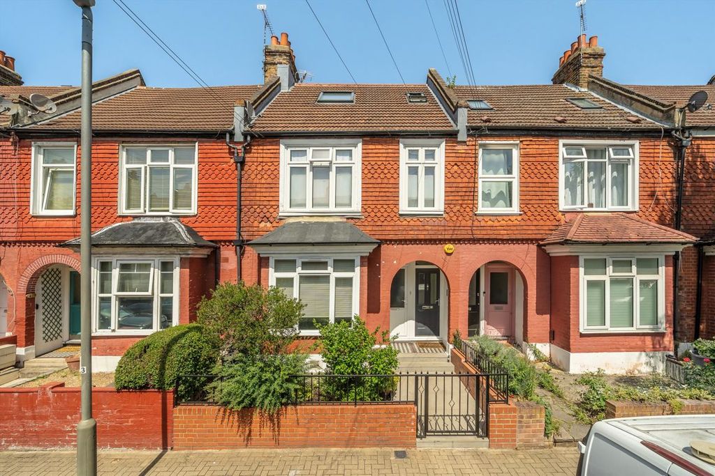 Property photo 1 of 5