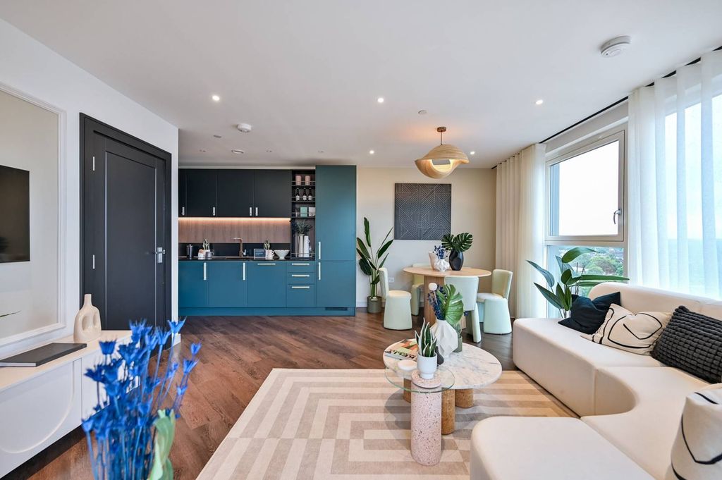 Property photo 1 of 26