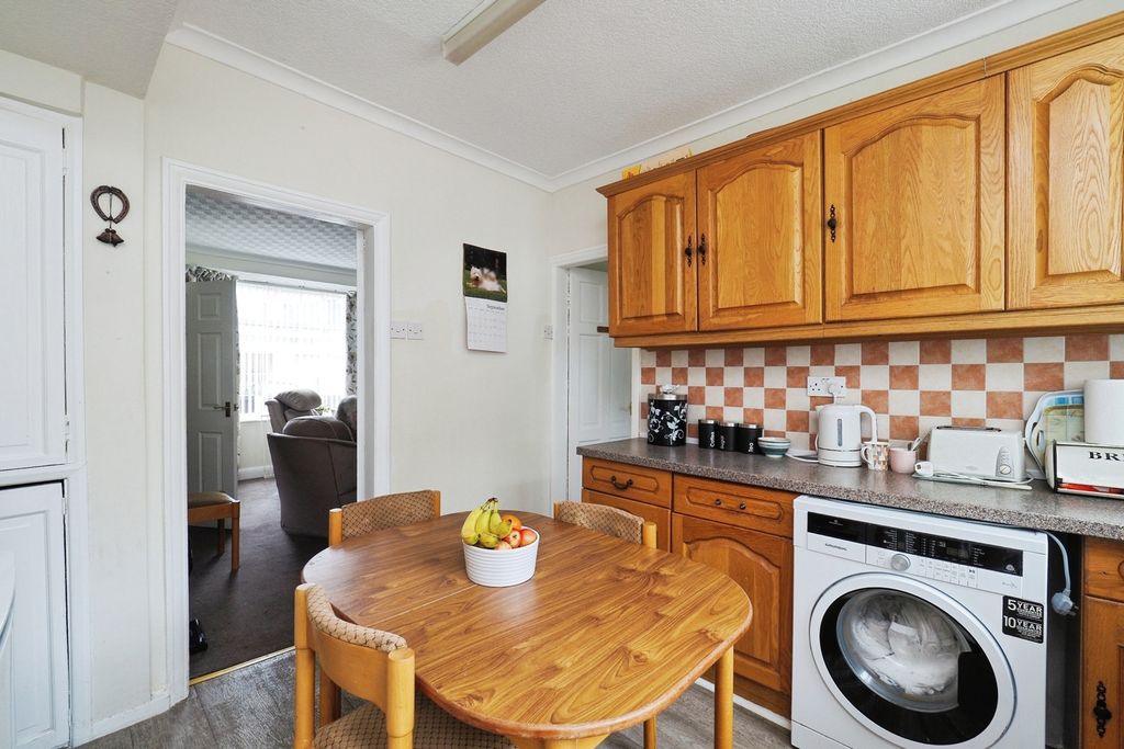 Property photo 3 of 16 Pbox-Img.Jpg