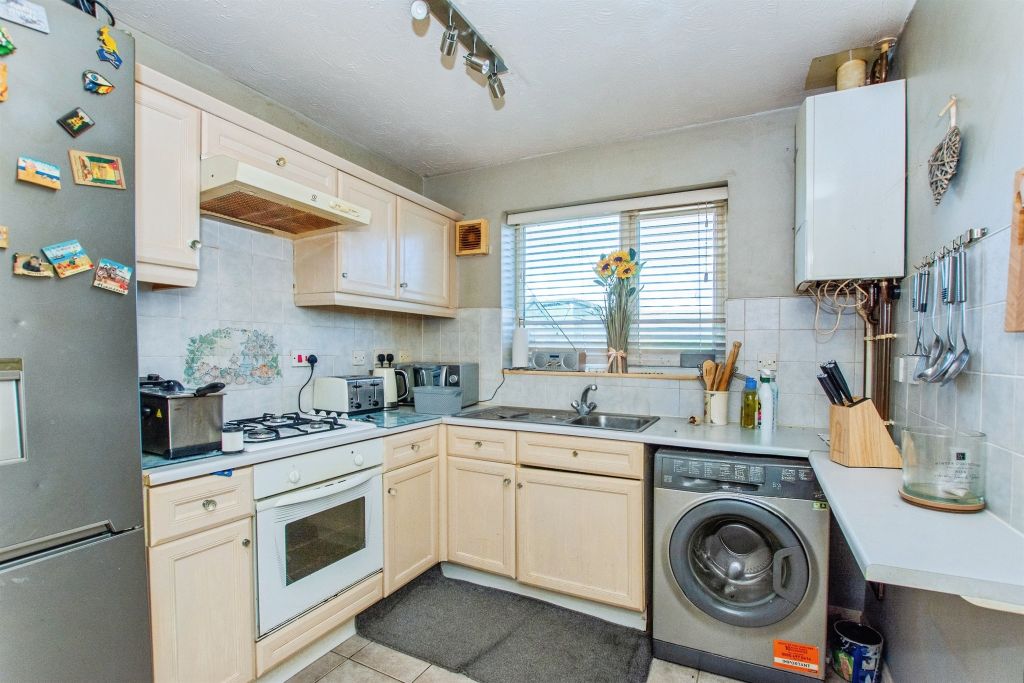 Property photo 2 of 8