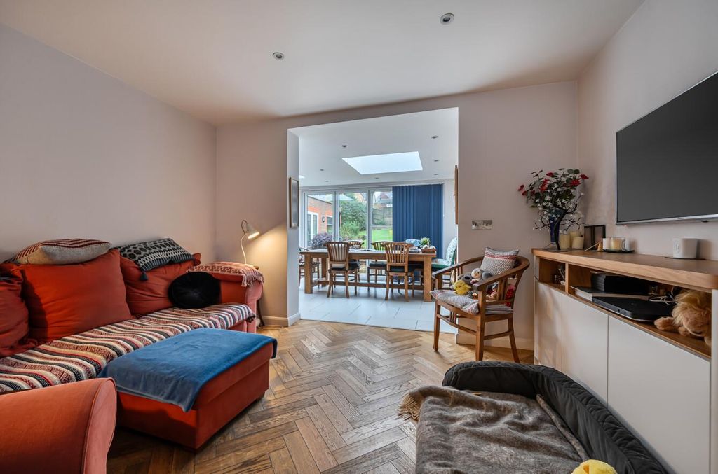 Property photo 3 of 20 1405429-5-698498De4E4Fd.Jpg