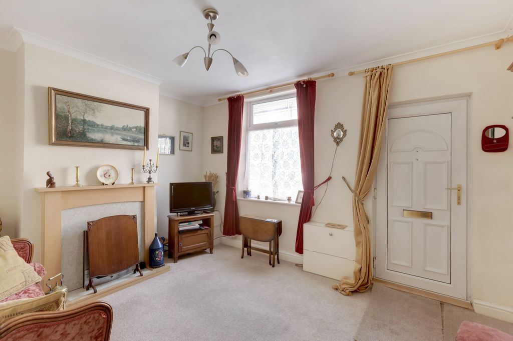 Property photo 2 of 14