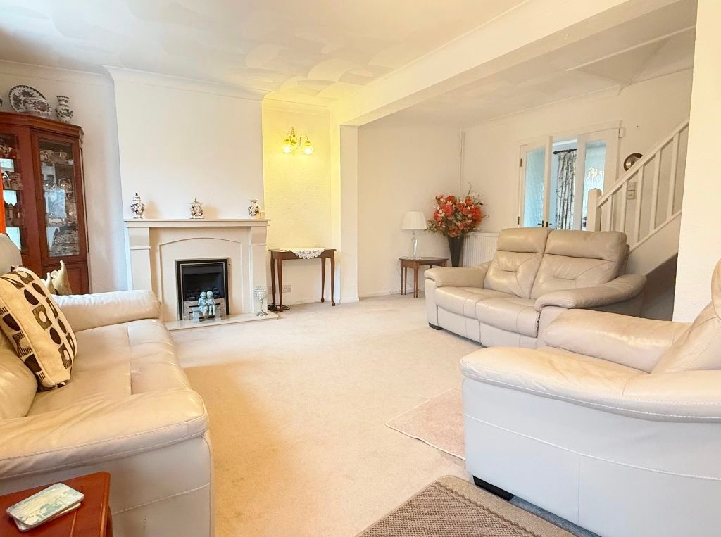 Property photo 2 of 22