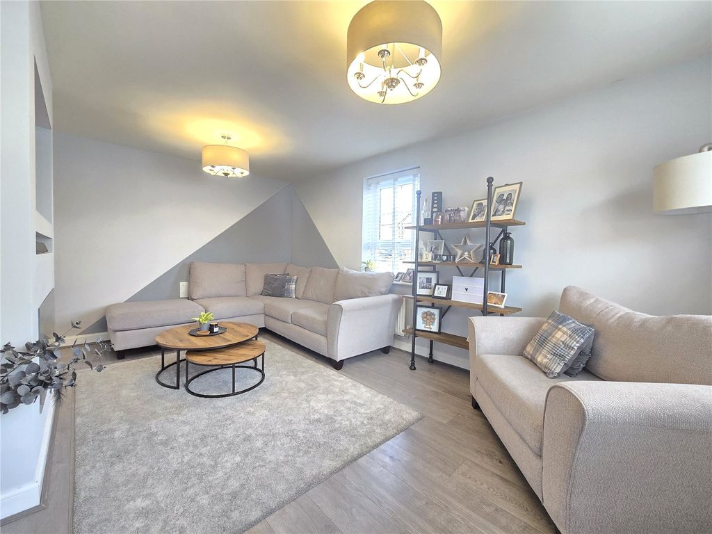 Property photo 3 of 19 Picture No. 20