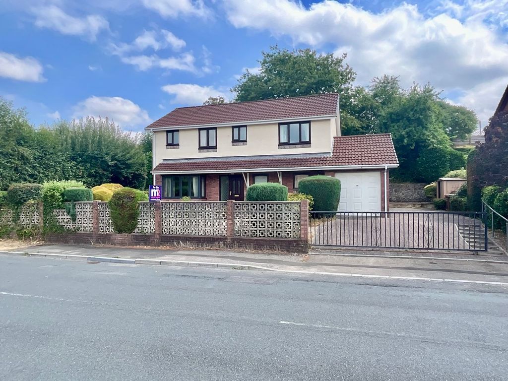 Property photo 1 of 26
