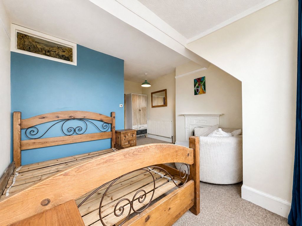 Property photo 3 of 10 3 - Picture No. 07