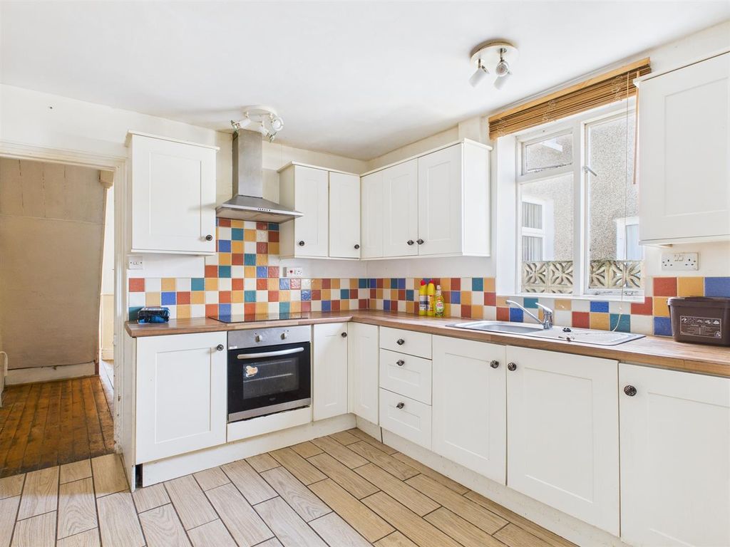 Property photo 3 of 15 Cam02295G0-Pr0242-Still006.Jpg