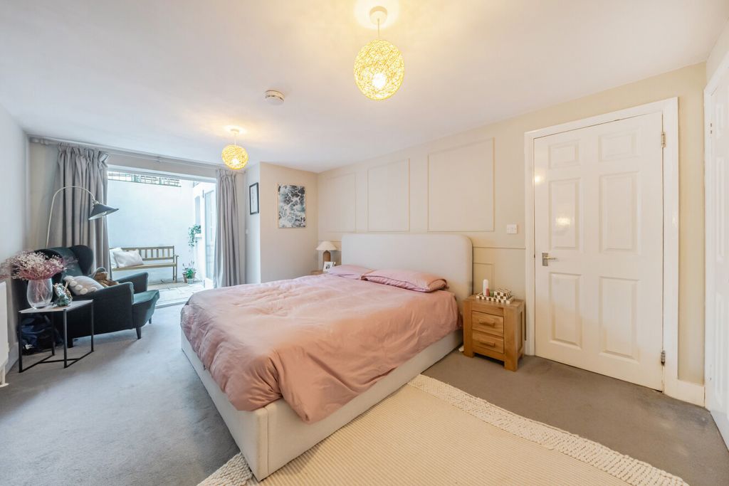 Property photo 2 of 15 1508347-4-6A82Ca6...