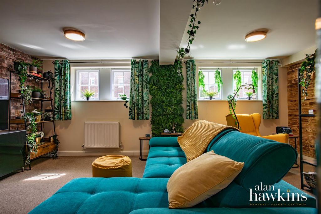 Property photo 3 of 19 Untitled-16.Jpg