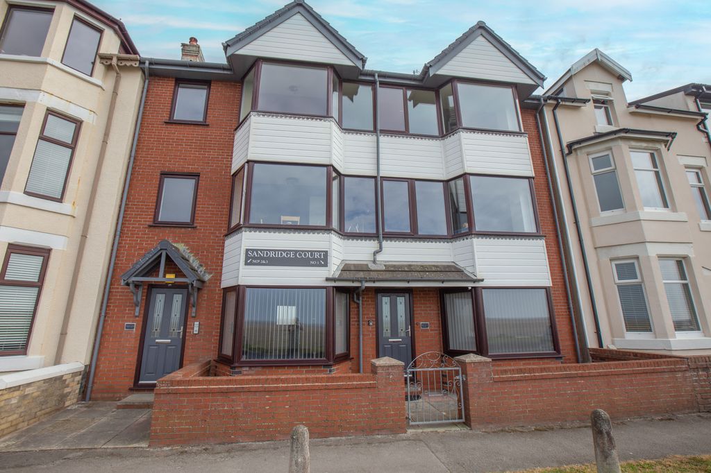 Property photo 1 of 52