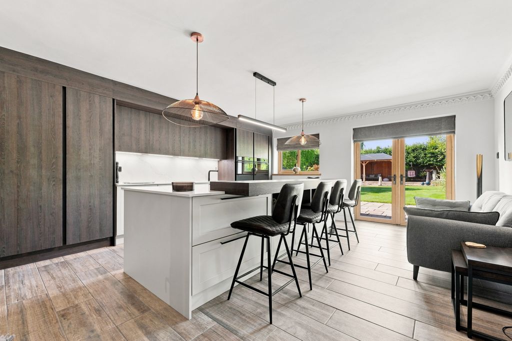 Property photo 2 of 52 82B538A77480632Ca37Ca661B95Cb9E8A1c6d664.Jpg