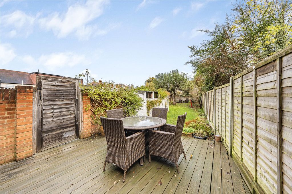 Property photo 2 of 16 Garden