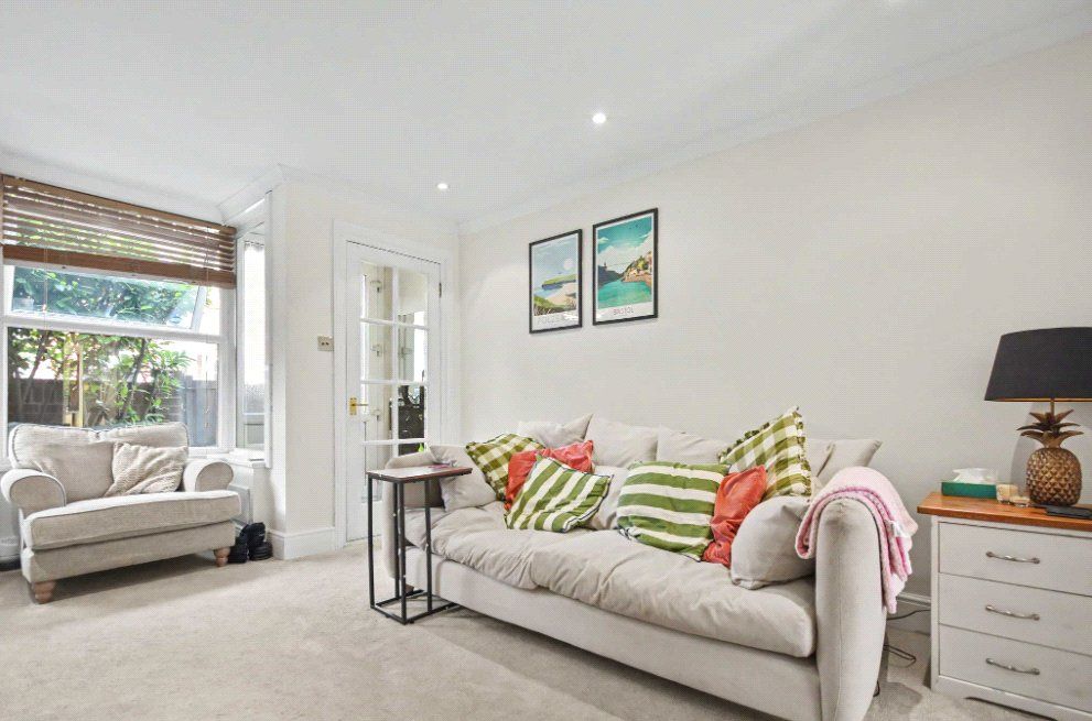 Property photo 3 of 13 3