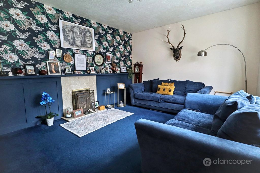 Property photo 2 of 28 5122553