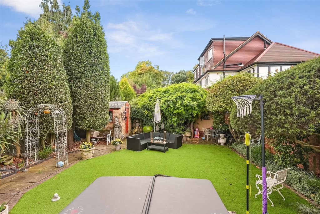 Property photo 2 of 15 Picture No. 32