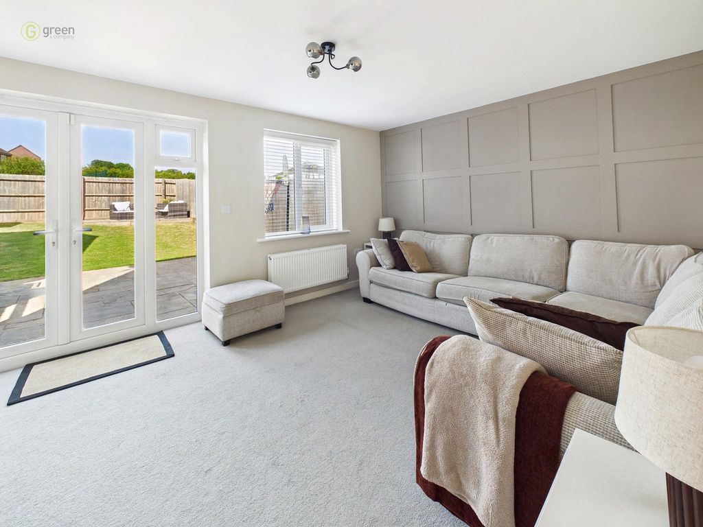 Property photo 2 of 23 156Ecb957Fb84F549558A5Df96537c8A100Cam04425G0Pr0431Still001