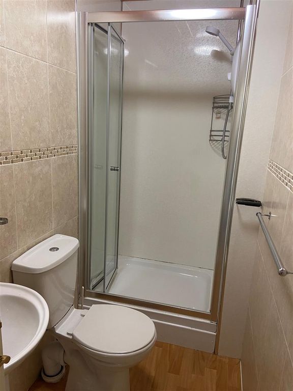 Property photo 3 of 3 Bathroom 1.Jpg