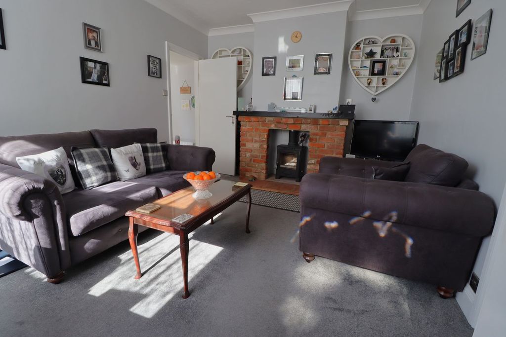 Property photo 2 of 13