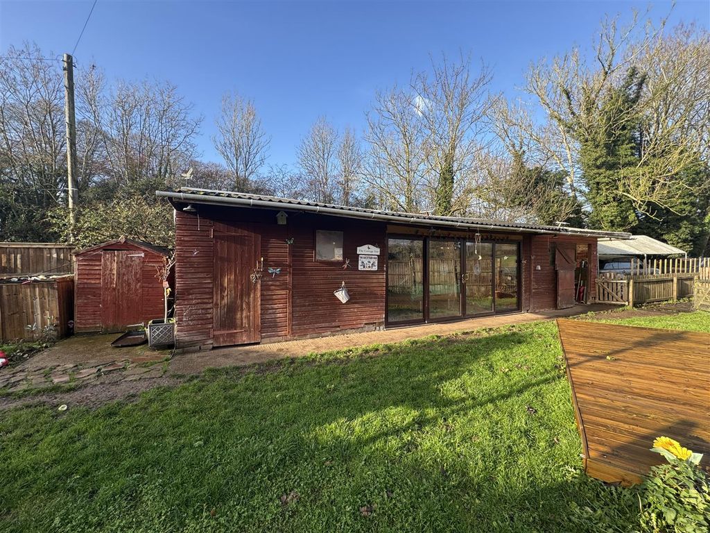 Property photo 3 of 26