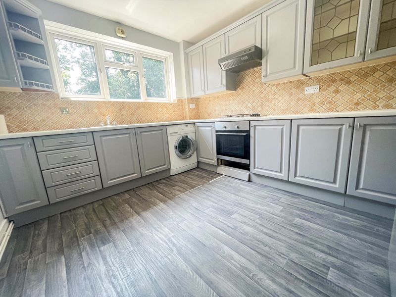 Property photo 2 of 9 Photo 8