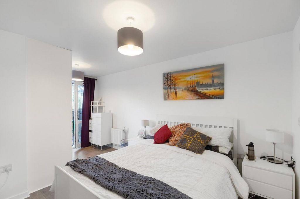 Property photo 3 of 18 Picture No. 04