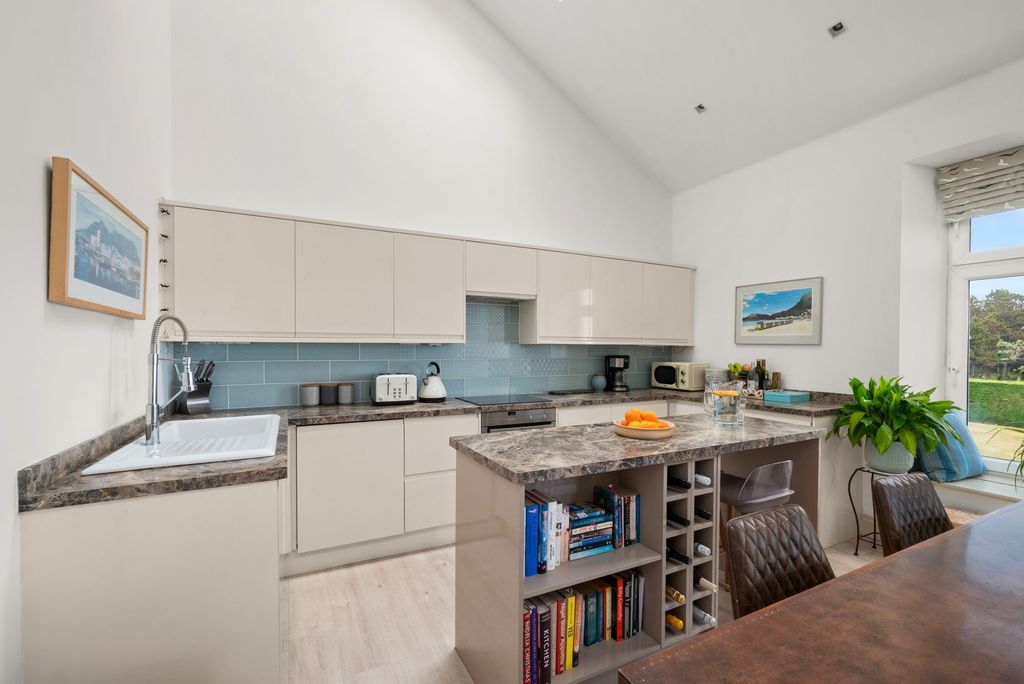 Additional image 7 of 3 bed flat for sale8 Rugby Terrace, Broughty Ferry DD5