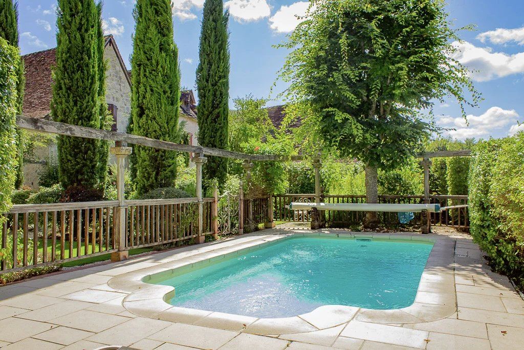 Property photo 2 of 15