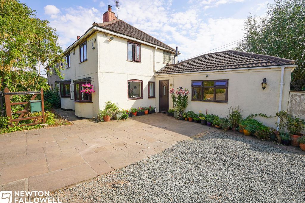 Property photo 1 of 29