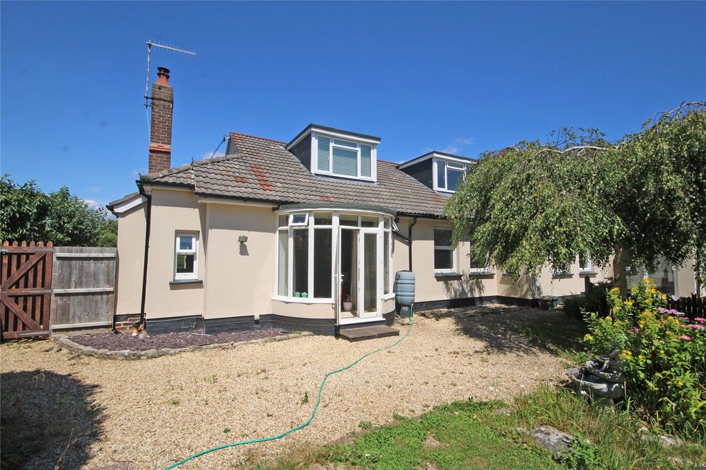 Property photo 1 of 16 Picture No. 11