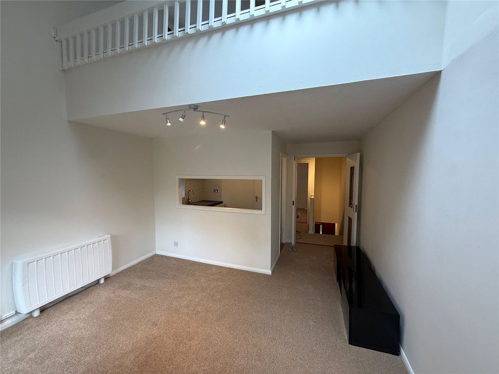 Property photo 3 of 11 Picture No. 09
