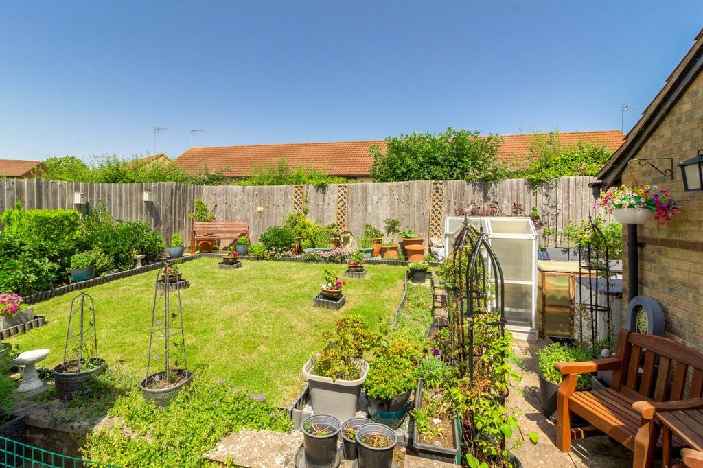 Property photo 3 of 18