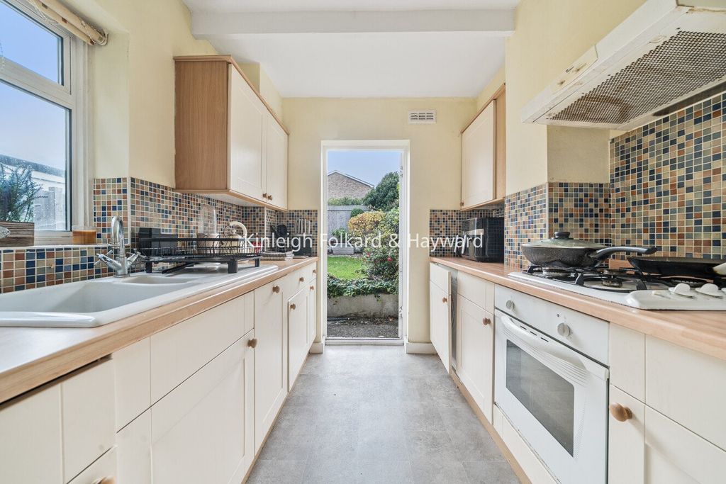 Property photo 3 of 20 Picture No. 09