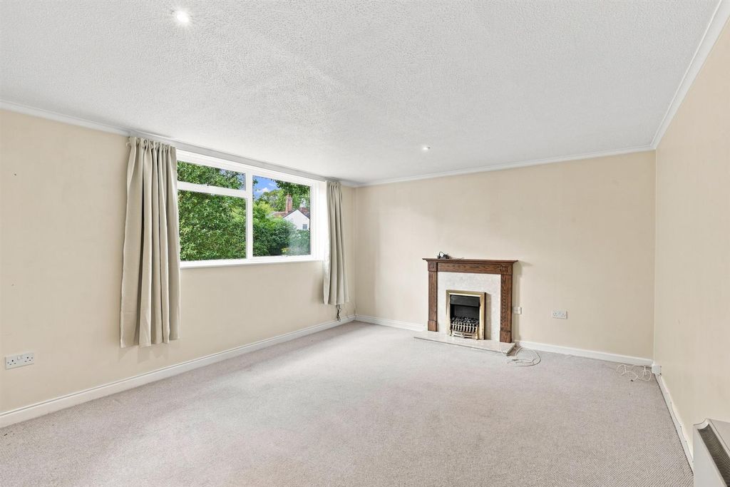 Property photo 2 of 14 2-Dialhouse-010.Jpg