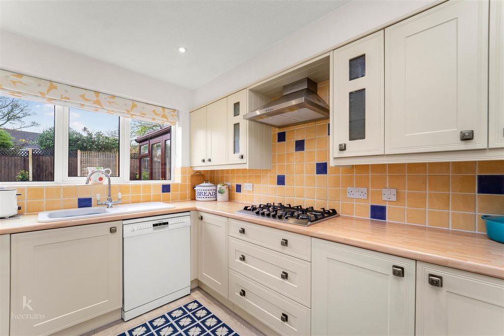 Property photo 3 of 32 Dsc06470.Jpg