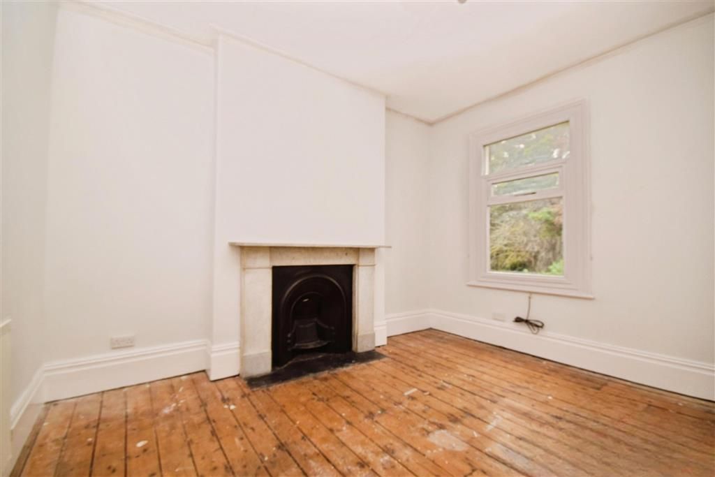 Property photo 3 of 6 Dining Room