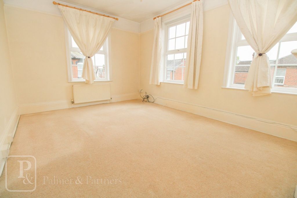Property photo 2 of 9 Reception Room