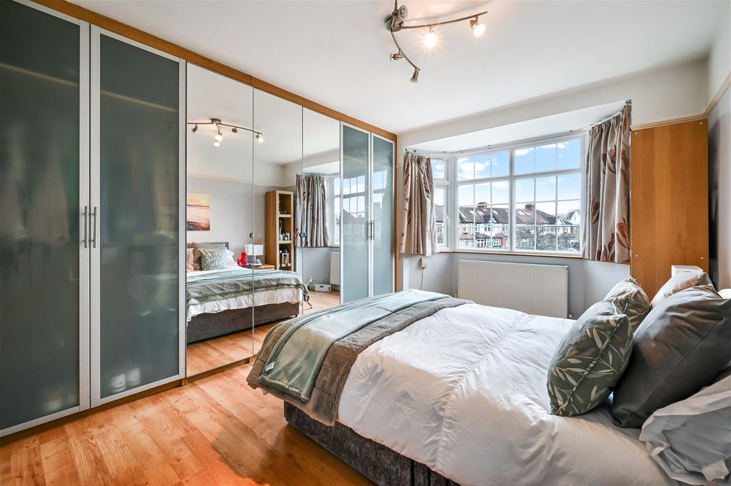 Property photo 3 of 12 10.Jpg